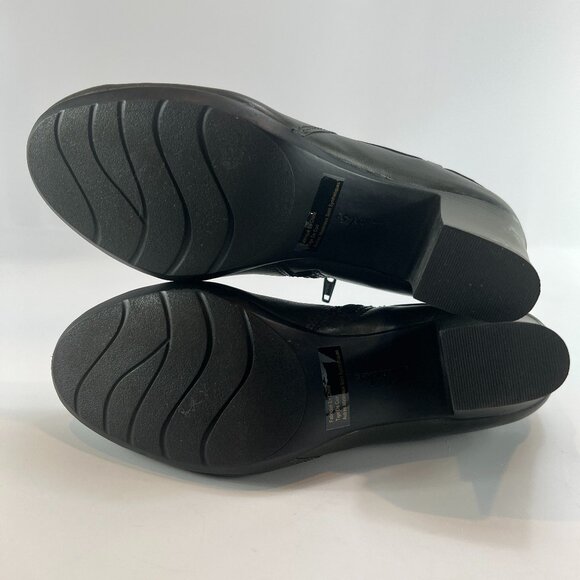 Clarks Bendables Leather Zip Ankle Booties - Picture 11 of 16